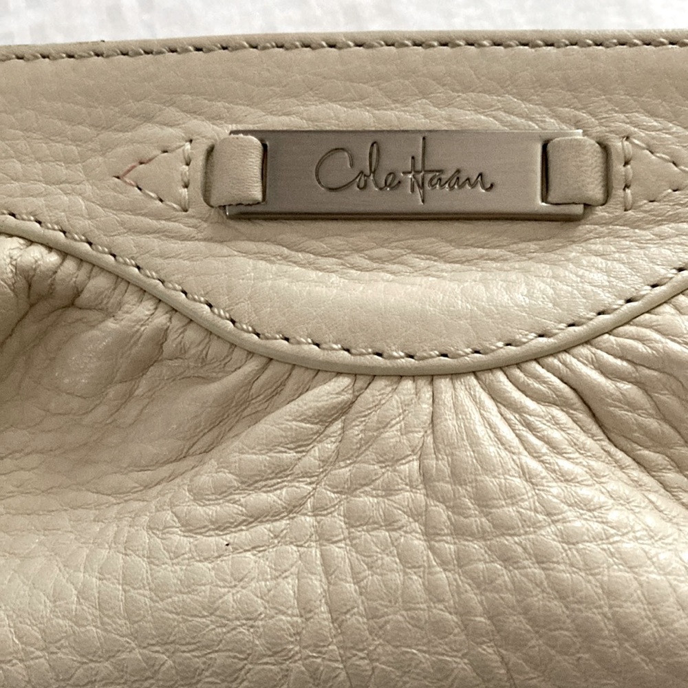 Cole Haan leather Clutch - Picture 4 of 6